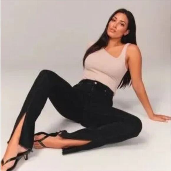 Abercrombie & Fitch Skinny High Rise Raw Hem Ankle Slit Black Jean Women's 28/6R - Picture 2 of 8